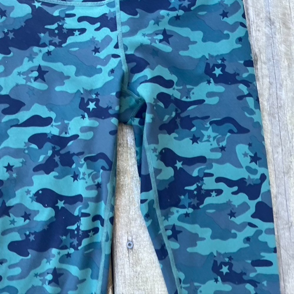 Fabletics Camo Define Powerhold High-Waisted 7/8 … - image 4